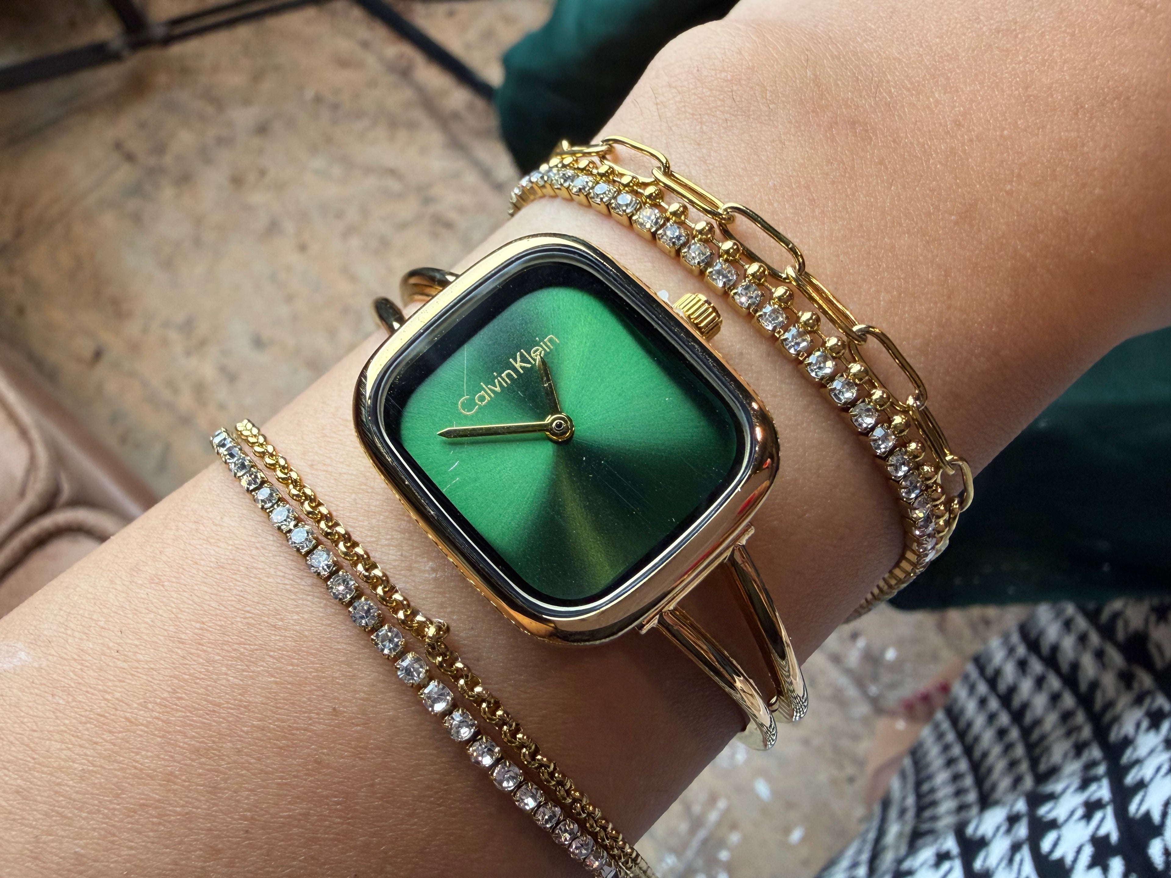 Nerix Vintage Watch Stack
