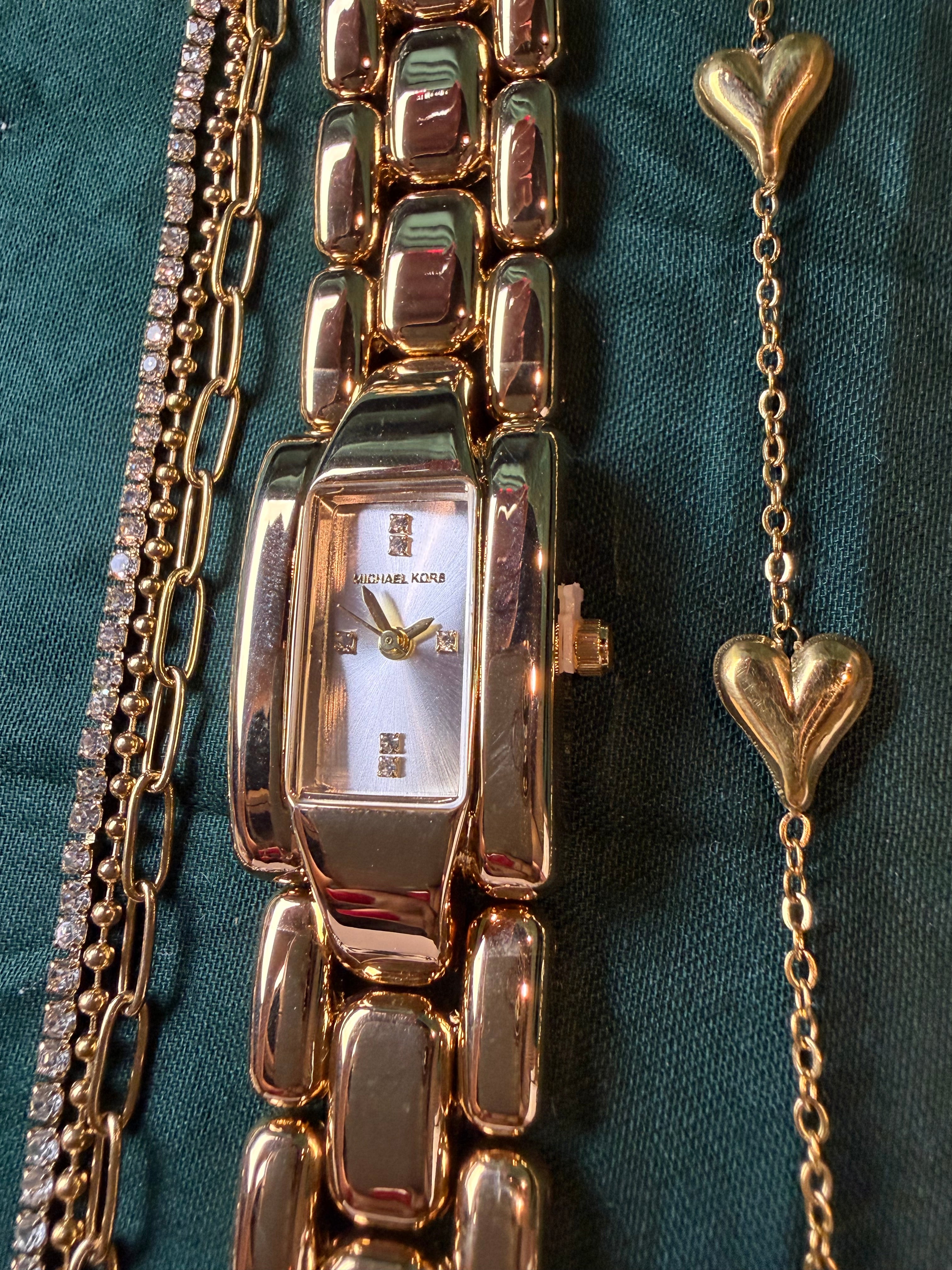 Golden Duchess Statement Watch Stack